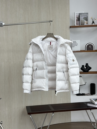 ハイクオリティダウンジャケット素材ディテール